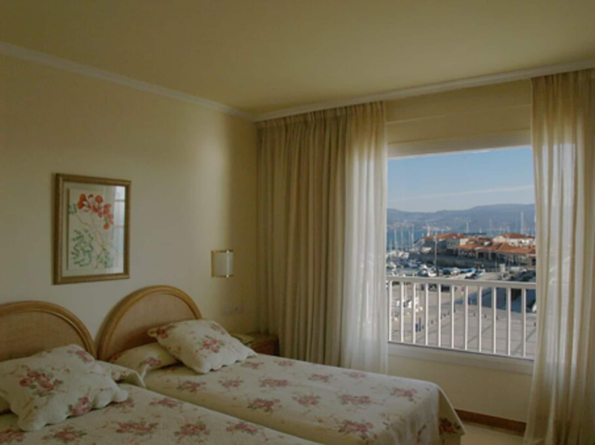 Apartamentos Rotilio Sanxenxo Bagian luar foto